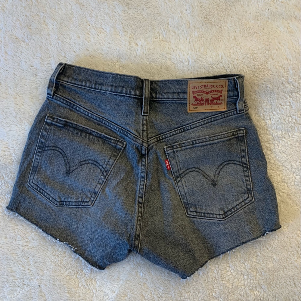 Gray Levi’s 501 Shorts